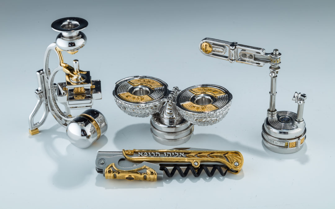 97. A Group Of Four Judaica Items By Swed Master Silversmiths