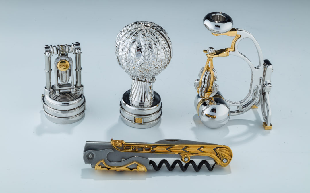 96. A Group Of Four Judaica Items By Swed Master Silversmiths