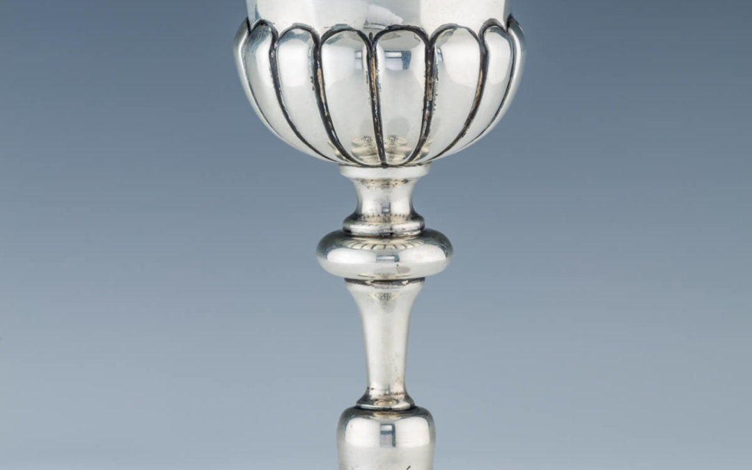 073. A LARGE SILVER HOLIDAY GOBLET