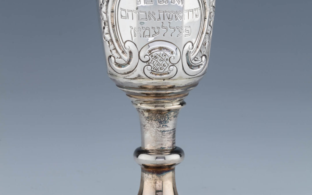 059. A LARGE SILVER KIDDUSH CUP