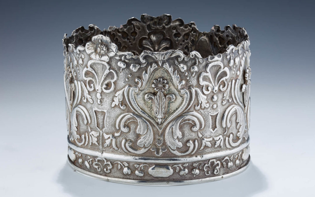 088. A RARE AND IMPORTANT SILVER TORAH CROWN