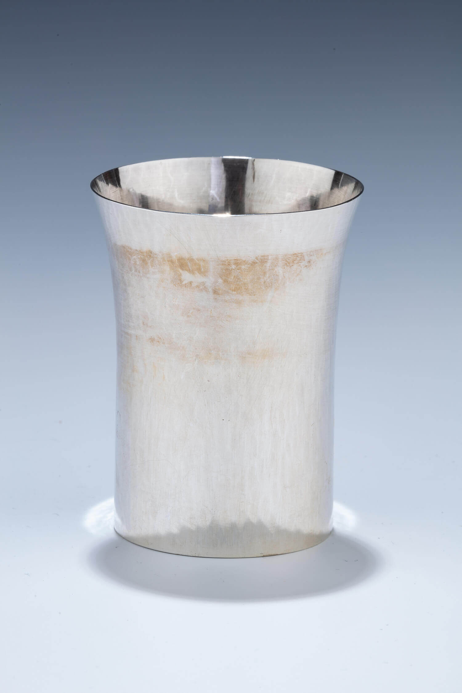 173. A LARGE STERLING SILVER KIDDUSH CUP BY DAVID HEINZ GUMBEL