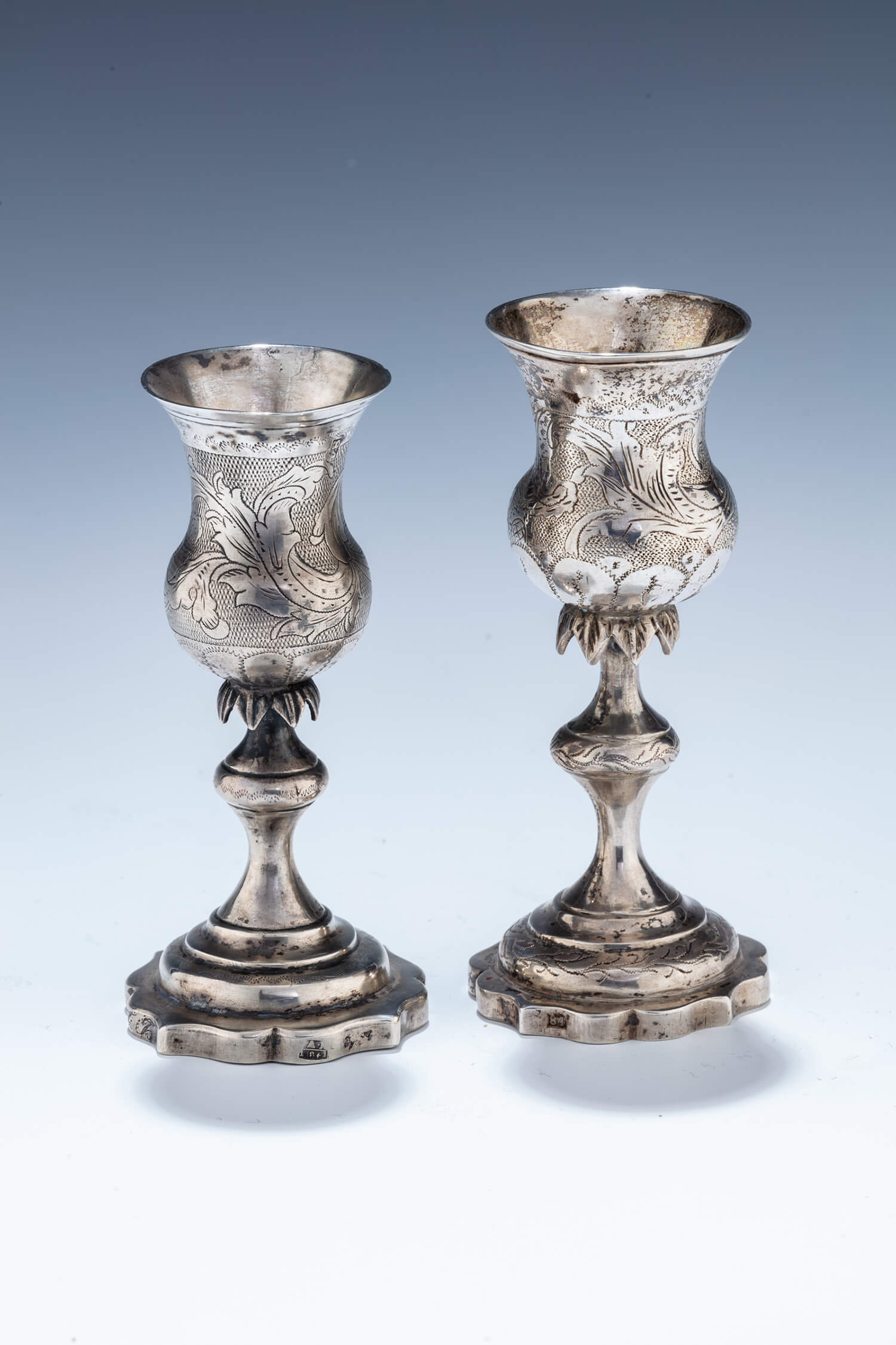 035. A PAIR OF SILVER KIDDUSH GOBLETS